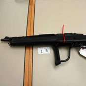 Carabine semi-automatique prohibée saisie par la GRC au Yukon.